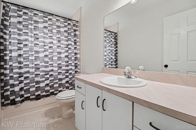 2613 Marcus Drive, Troy, MI 48083