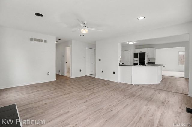 2613 Marcus Drive, Troy, MI 48083