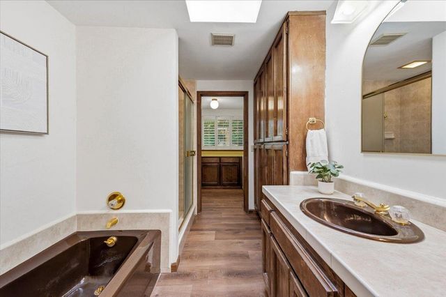 13895 Strawberry Cir, Penn Valley, CA 95946
