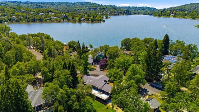 13895 Strawberry Cir, Penn Valley, CA 95946