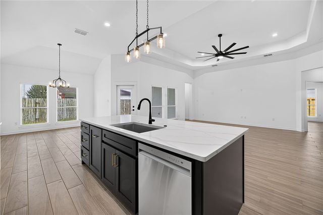 6853 La Salle Dr, Corpus Christi, TX 78414