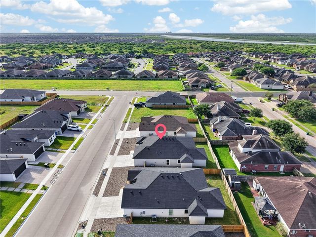 6853 La Salle Dr, Corpus Christi, TX 78414