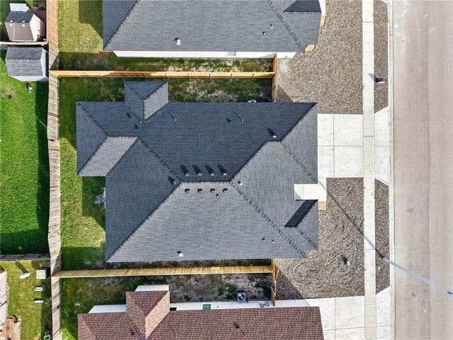 6853 La Salle Dr, Corpus Christi, TX 78414