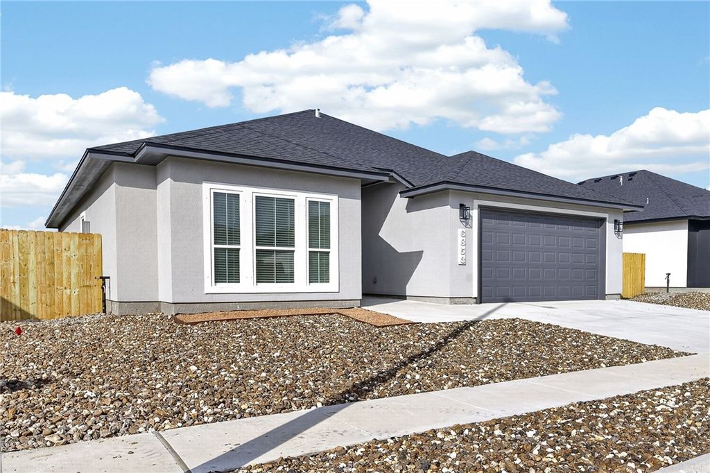 6853 La Salle Dr, Corpus Christi, TX 78414 — photo 2