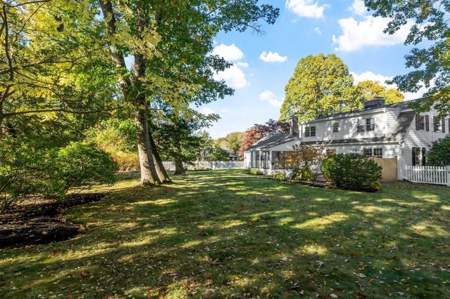 25 Karlton Circle, Andover, MA 01810