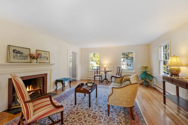 25 Karlton Circle, Andover, MA 01810