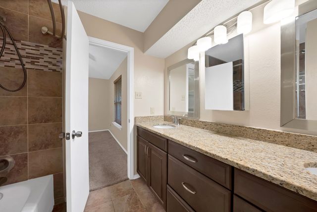 2117 Chapel Downs Drive, Arlington, TX 76017