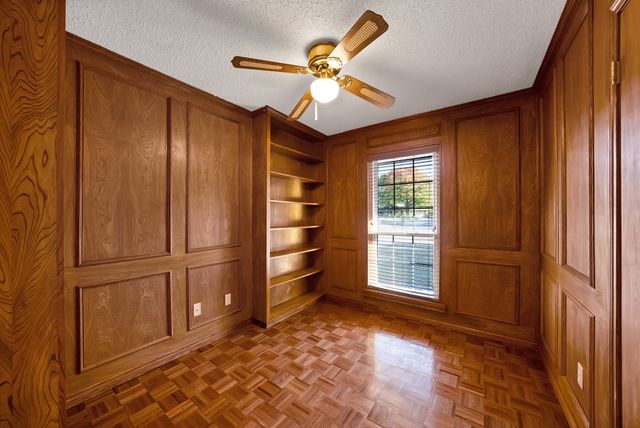 2117 Chapel Downs Drive, Arlington, TX 76017