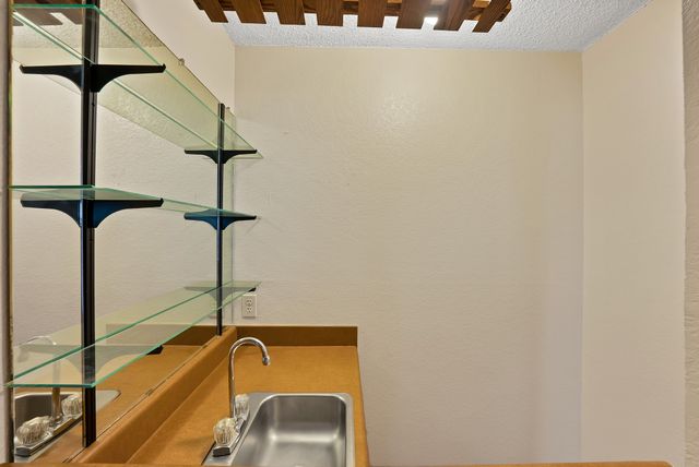 2117 Chapel Downs Drive, Arlington, TX 76017