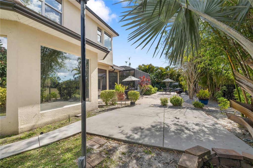 Image 38 of property listing at 12810 DAISY PLACE, Bradenton, FL 34212