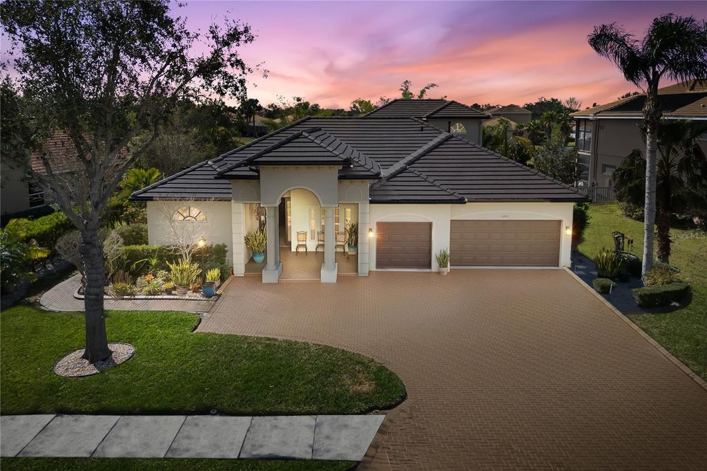 Image 42 of property listing at 12810 DAISY PLACE, Bradenton, FL 34212