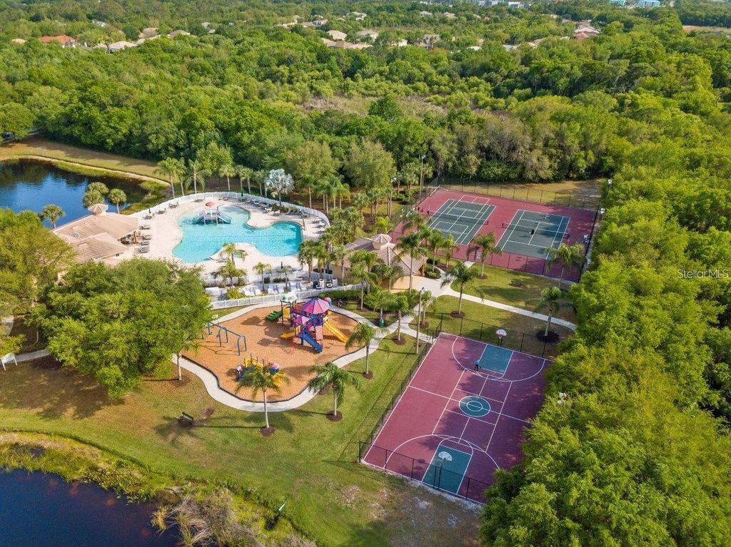 Image 45 of property listing at 12810 DAISY PLACE, Bradenton, FL 34212