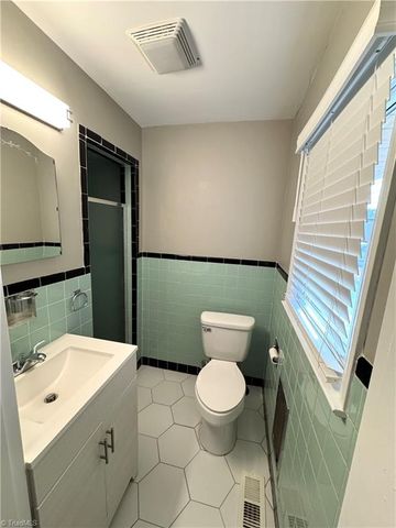 605 Bessie Street, Kernersville, NC 27284