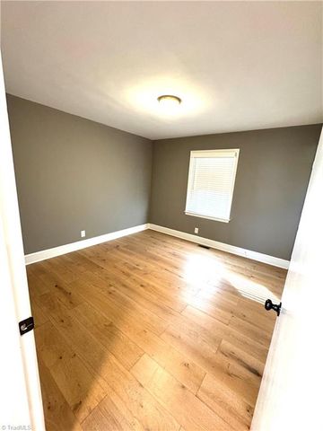 605 Bessie Street, Kernersville, NC 27284