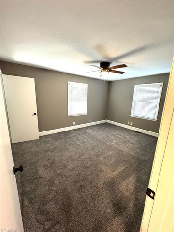 605 Bessie Street, Kernersville, NC 27284