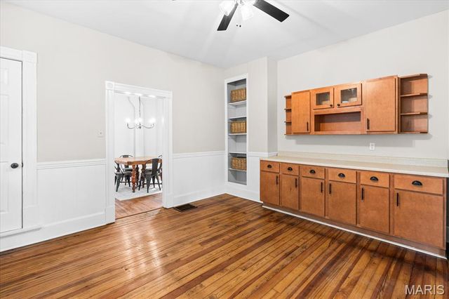 608 N 17th Street, Belleville, IL 62226
