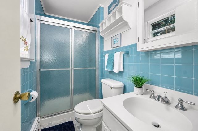 215 Cove View Rd, Wellfleet, MA 02667