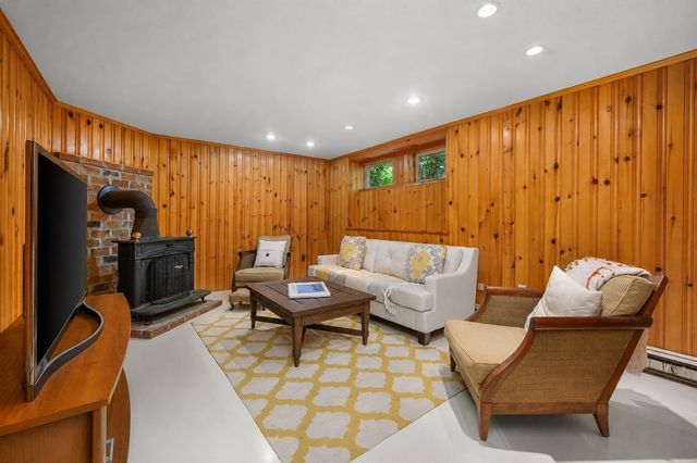 215 Cove View Rd, Wellfleet, MA 02667