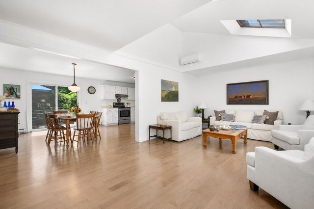 215 Cove View Rd, Wellfleet, MA 02667