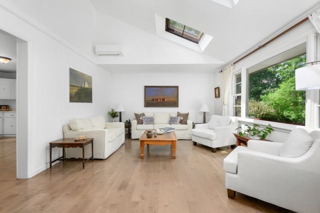 215 Cove View Rd, Wellfleet, MA 02667