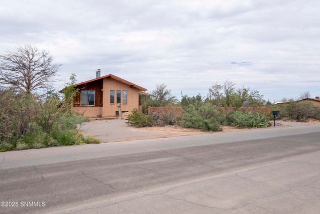 5775 Shadow Hills Road, Las Cruces, NM 88012