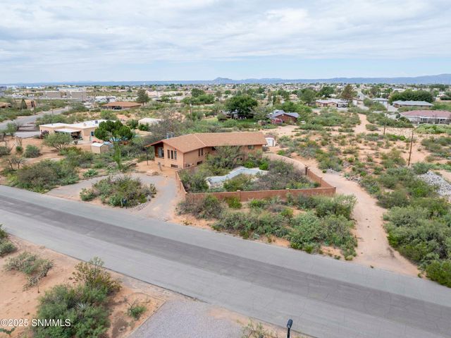 5775 Shadow Hills Road, Las Cruces, NM 88012