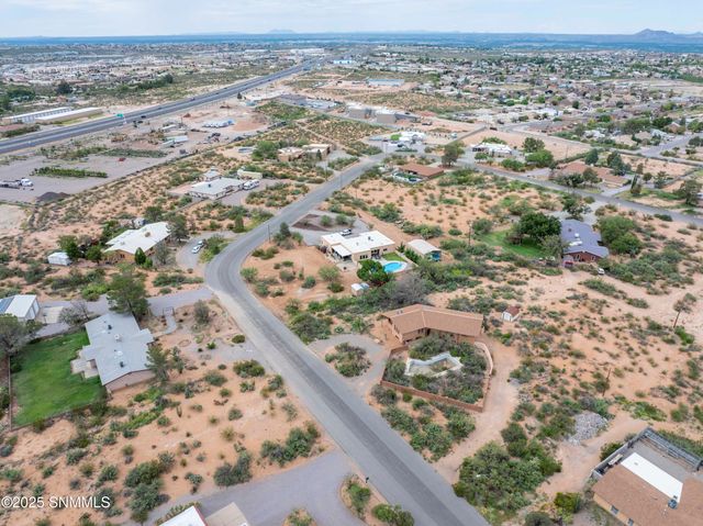 5775 Shadow Hills Road, Las Cruces, NM 88012