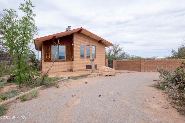 5775 Shadow Hills Road, Las Cruces, NM 88012