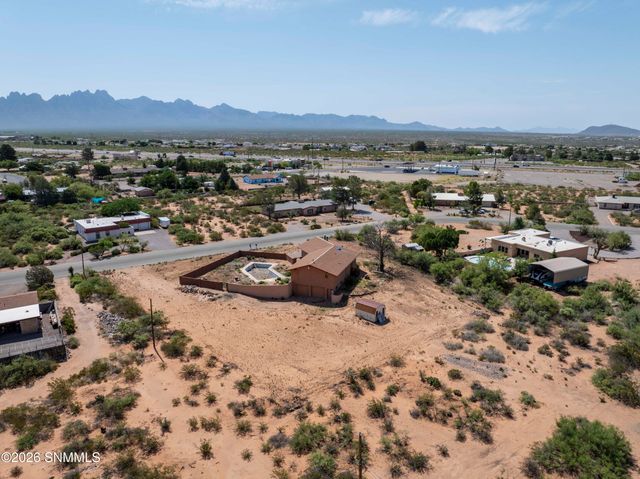 5775 Shadow Hills Road, Las Cruces, NM 88012