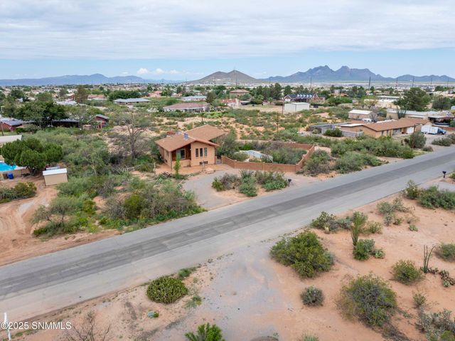 5775 Shadow Hills Road, Las Cruces, NM 88012