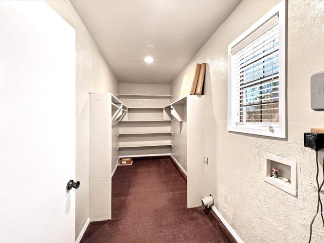 1041 Tuskegee Street, Grand Prairie, TX 75051