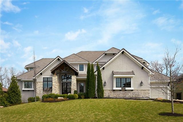 14615 Linden Street, Overland Park, KS 66224