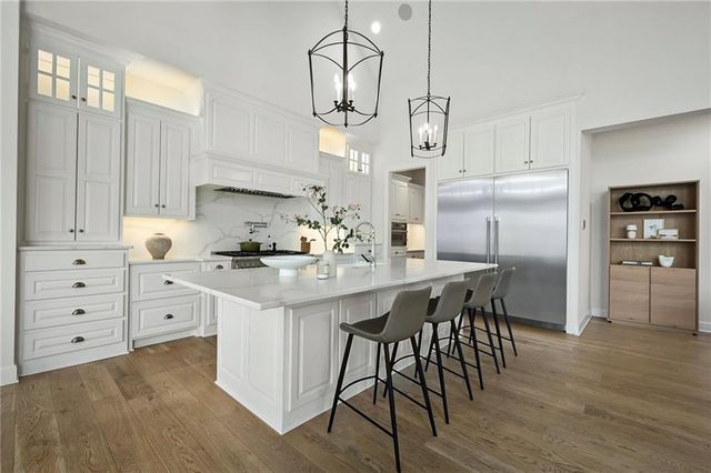 14615 Linden Street, Overland Park, KS 66224