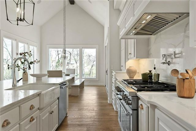 14615 Linden Street, Overland Park, KS 66224