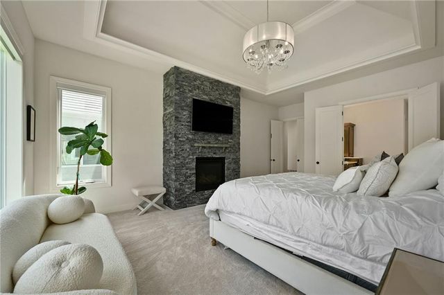 14615 Linden Street, Overland Park, KS 66224