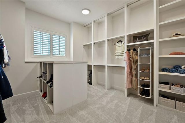 14615 Linden Street, Overland Park, KS 66224