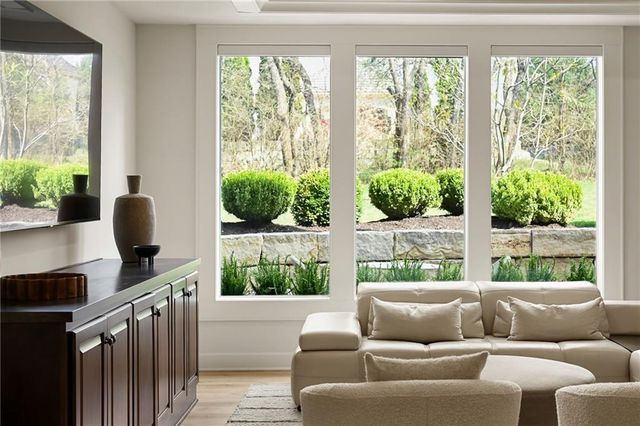 14615 Linden Street, Overland Park, KS 66224