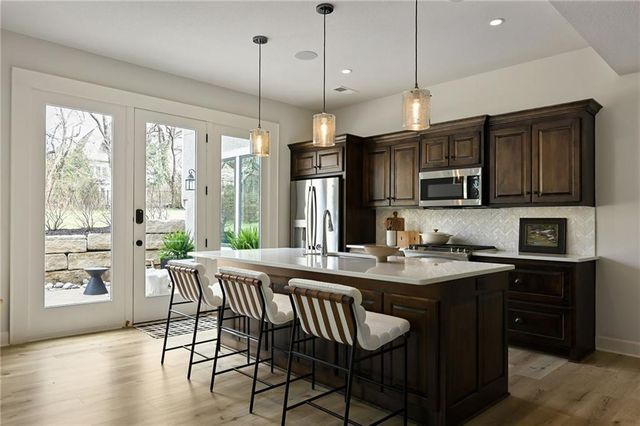 14615 Linden Street, Overland Park, KS 66224