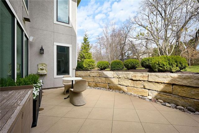 14615 Linden Street, Overland Park, KS 66224