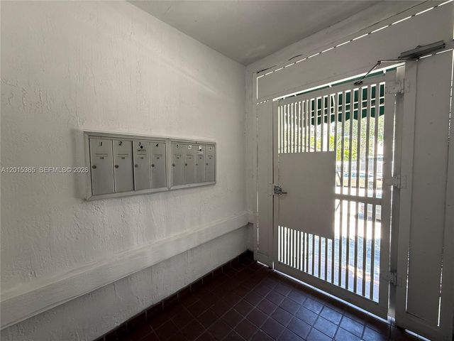 746 SW 2nd St 1, Miami, FL 33130