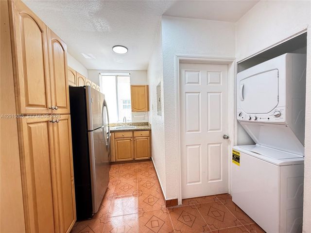 746 SW 2nd St 1, Miami, FL 33130