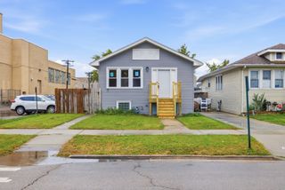2602 Glos Avenue, Bellwood, IL 60104