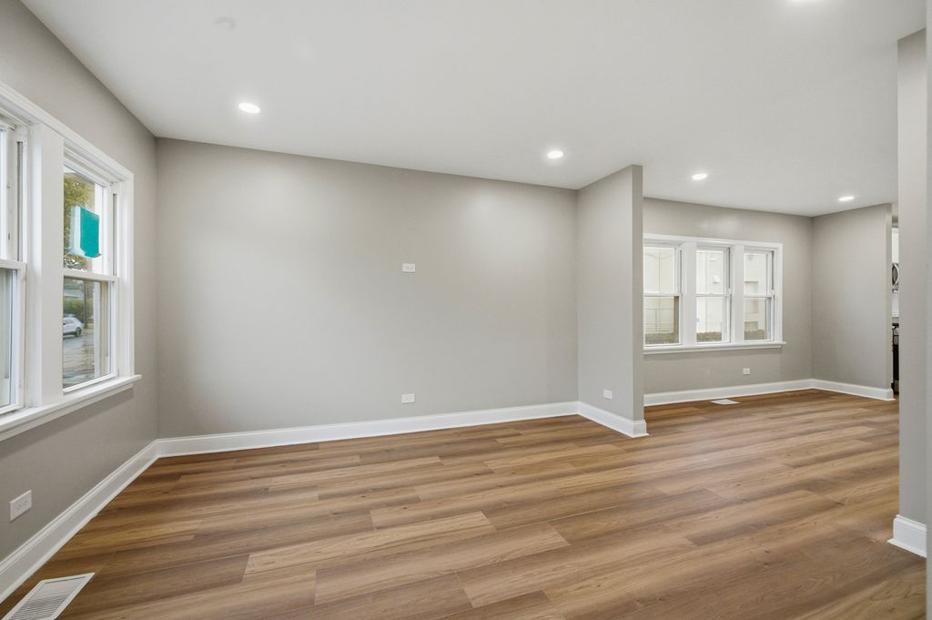 2602 Glos Avenue, Bellwood, IL 60104 — photo 2