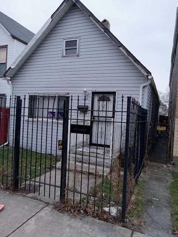 3307 W 37th Place, Chicago, IL 60632