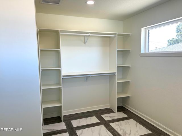 229 GRANADA Avenue, El Paso, TX 79912