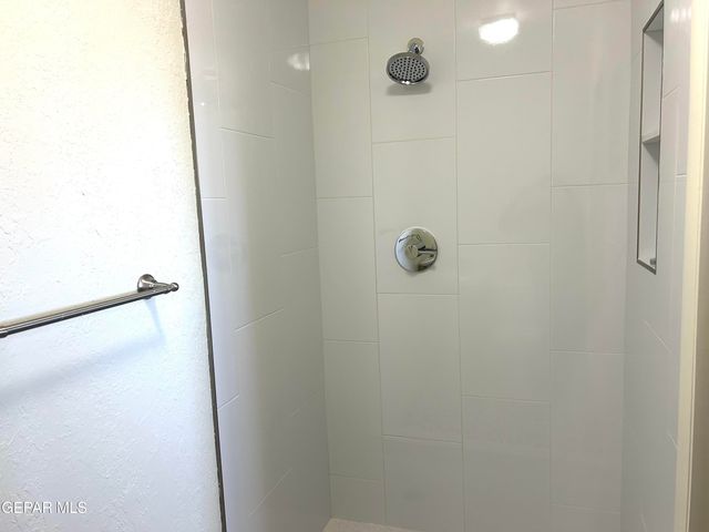 229 GRANADA Avenue, El Paso, TX 79912