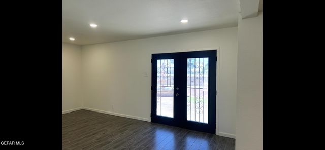 229 GRANADA Avenue, El Paso, TX 79912