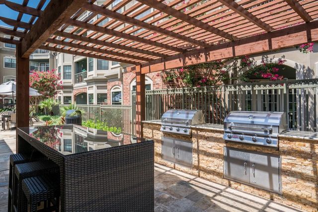 4855 Magnolia Cove Drive 163, Houston, TX 77345