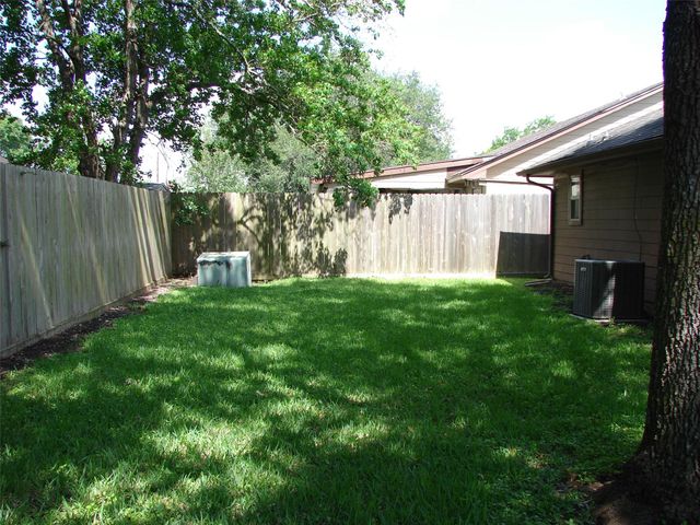 7010 Buchanan Drive, Richmond, TX 77469