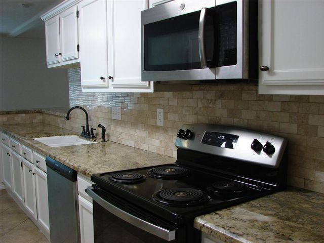 7010 Buchanan Drive, Richmond, TX 77469